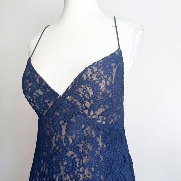 NWT JOIE NAVY GLITTER LACE SCALLOPED SLIT TRAIN EVENING GOWN - L - Picture 4 of 9